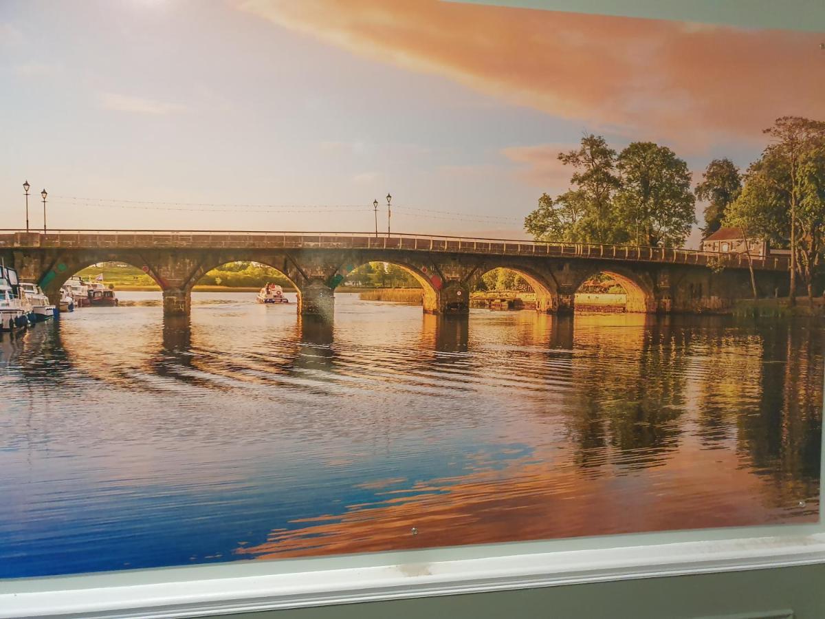 Shannon Bridge House Carrick on Shannon Exterior foto